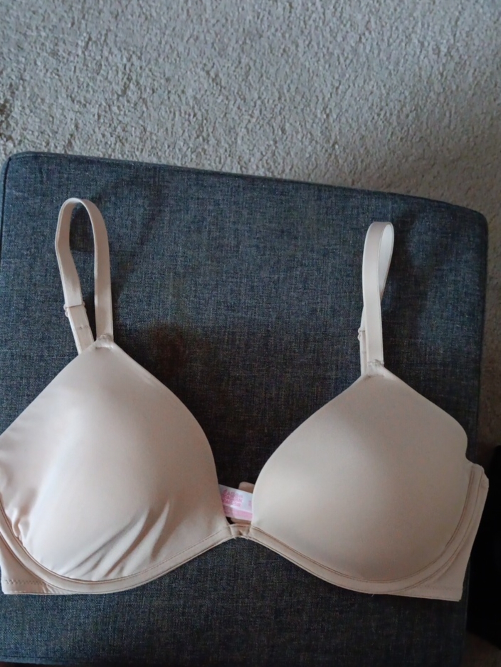 PINK Victoria's Secret Light Beige Smooth T-Shirt Bra